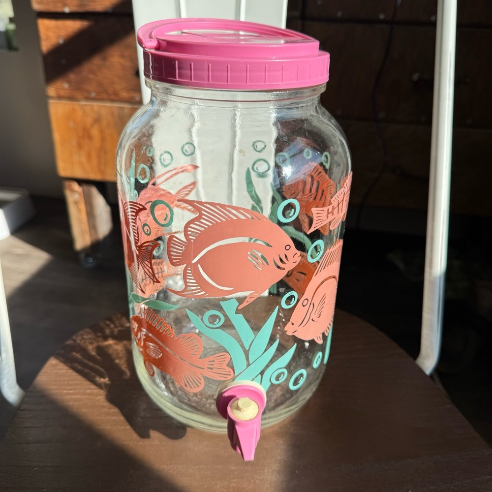 Vintage Sun Tea Glass Dispenser Pink Retro Fish